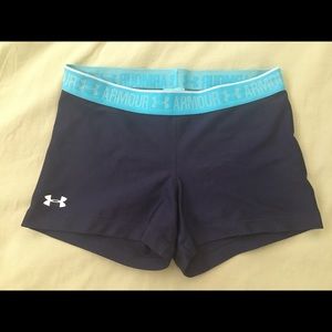 Underarmour women’s 3” shorts